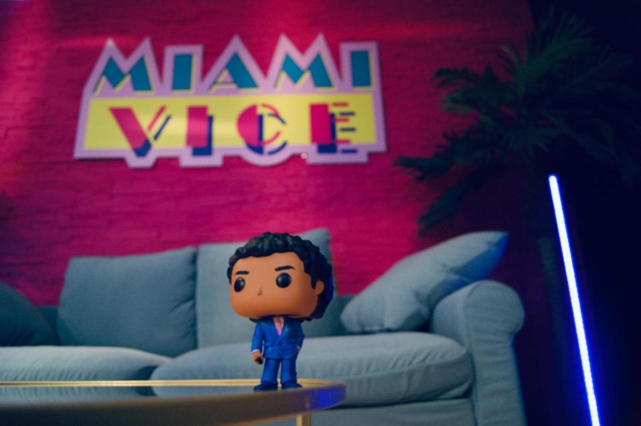 Capsule Miami Vice - Jacuzzi - Billard - Ecran Cinema & Netflix - Ping-Pong - Nintendo & Jeux- Lievin Ngoại thất bức ảnh