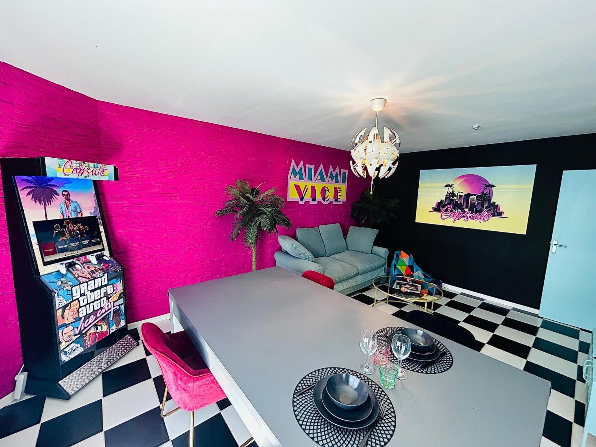 Capsule Miami Vice - Jacuzzi - Billard - Ecran Cinema & Netflix - Ping-Pong - Nintendo & Jeux- Lievin Ngoại thất bức ảnh